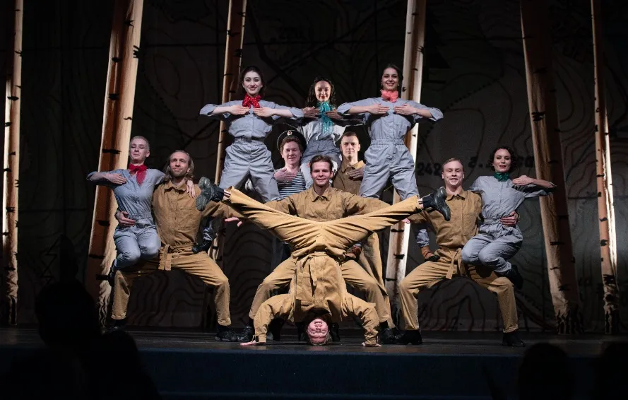 https://cdn.intickets.ru/sites/default/files/gallery_image/8af37b76-416daf41-0354b76d.jpg