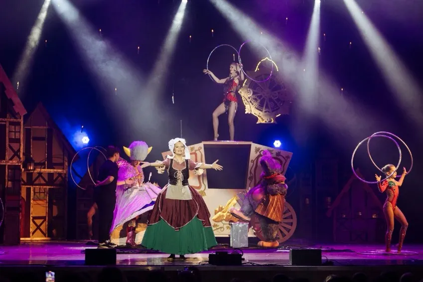 https://cdn.intickets.ru/sites/default/files/gallery_image/dd635084-45099417-6313f9c4.jpg