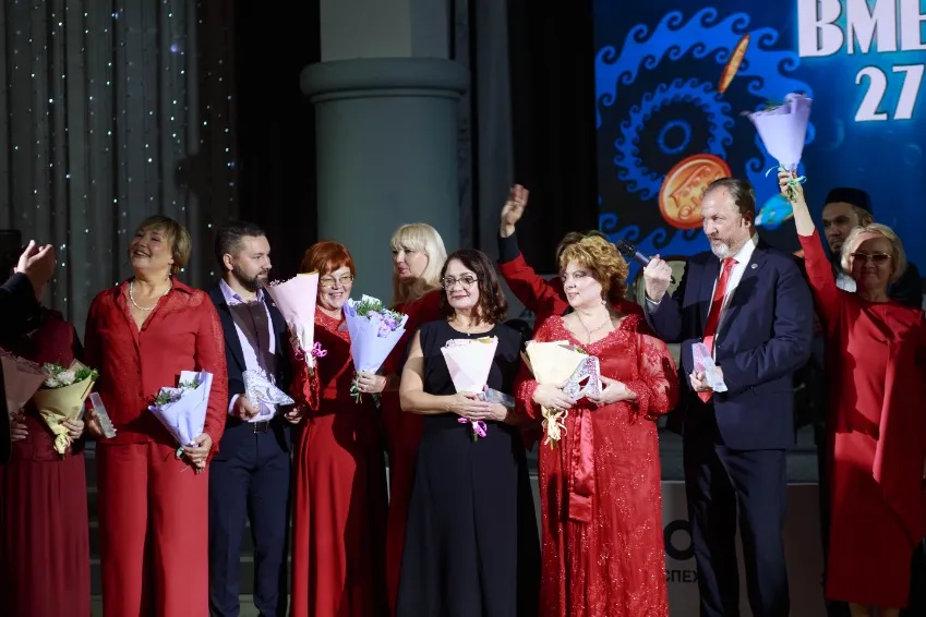 https://cdn.intickets.ru/sites/default/files/gallery_image/e1686bed-496283a0-dba5399a.jpg