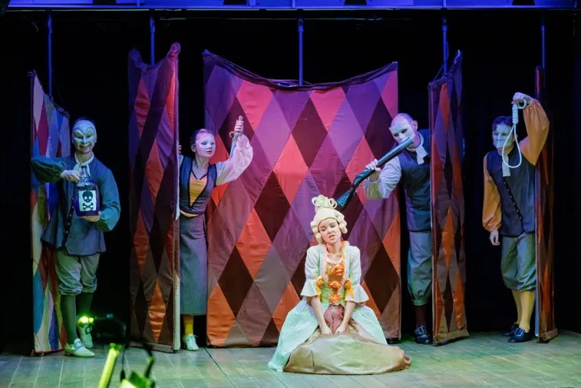 https://cdn.intickets.ru/sites/default/files/gallery_image/e46eab99-4a87b7e7-e97bba09.jpg