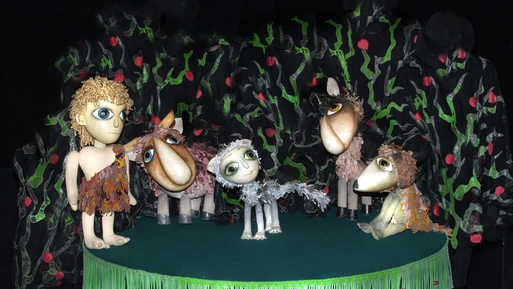 https://cdn.intickets.ru/sites/default/files/gallery_image/2d4070fb-4b70b91c-57500ad3.jpg
