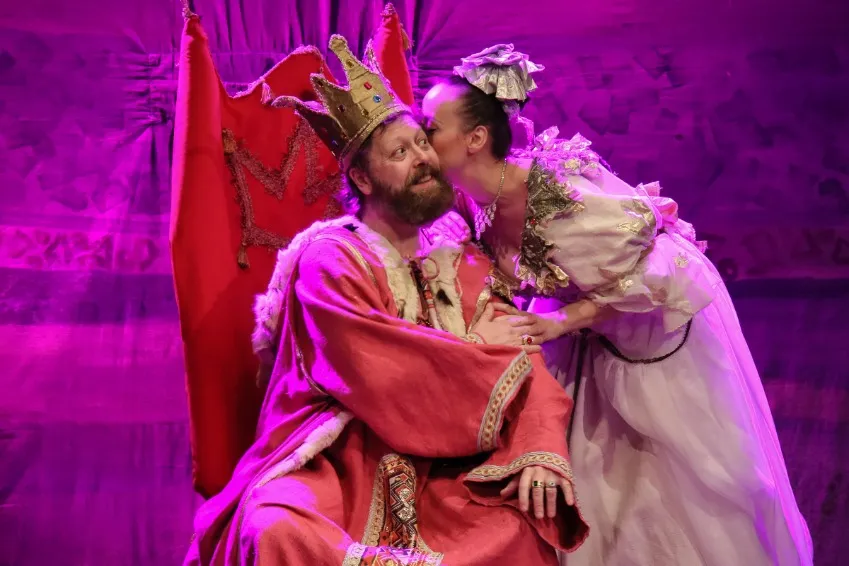 https://cdn.intickets.ru/sites/default/files/gallery_image/0a5da209-44cfa16c-d67441e4.jpg