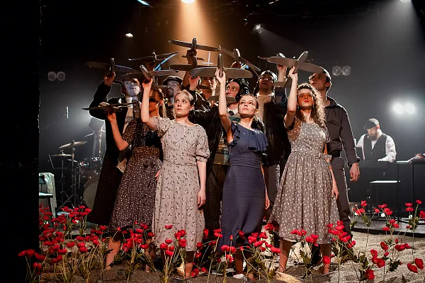 https://cdn.intickets.ru/sites/default/files/gallery_image/3c7a094d-4a56b232-3a71bf63.jpg
