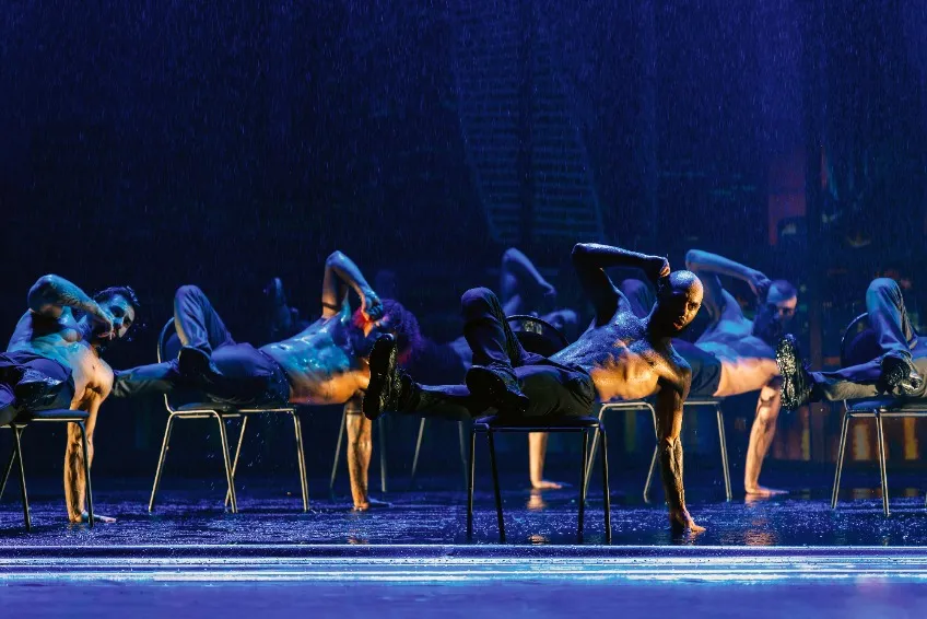 https://cdn.intickets.ru/sites/default/files/gallery_image/8c592c7a-45a3a4ce-82e46d26.jpg