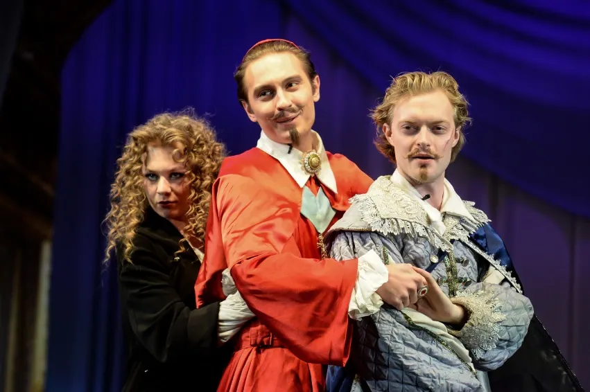 https://cdn.intickets.ru/sites/default/files/gallery_image/d1a9122f-492fbc6d-1272ddc6.jpg