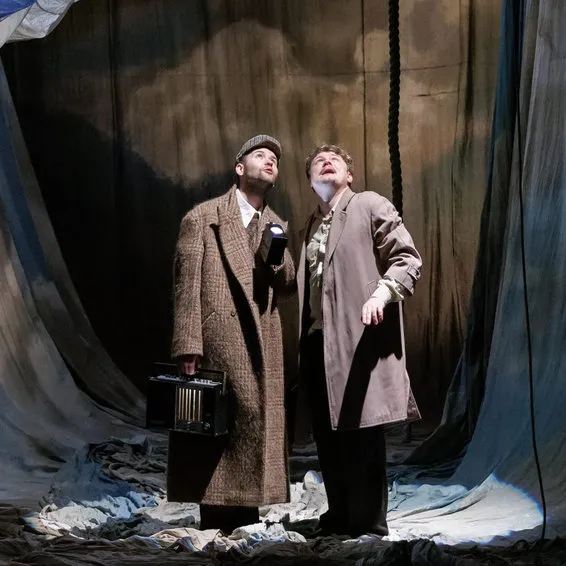 https://cdn.intickets.ru/sites/default/files/gallery_image/764452f8-48be9bbe-9faa17cc.jpg