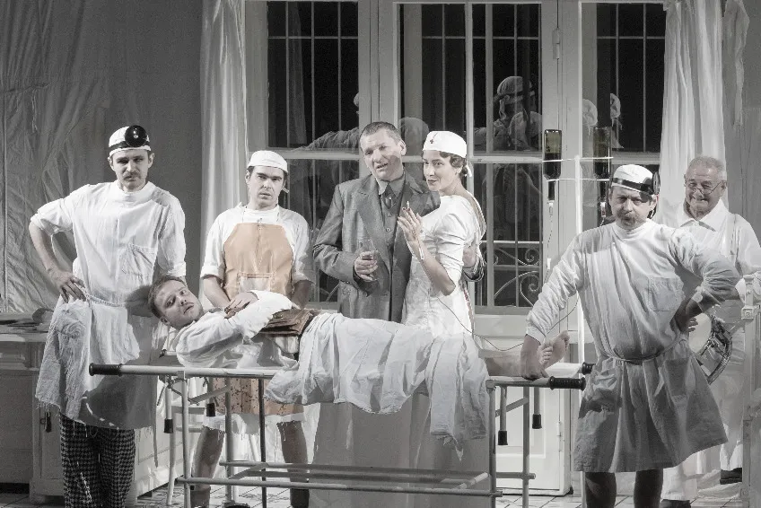https://cdn.intickets.ru/sites/default/files/gallery_image/5161fcb6-484b9c45-aa57239a.jpg