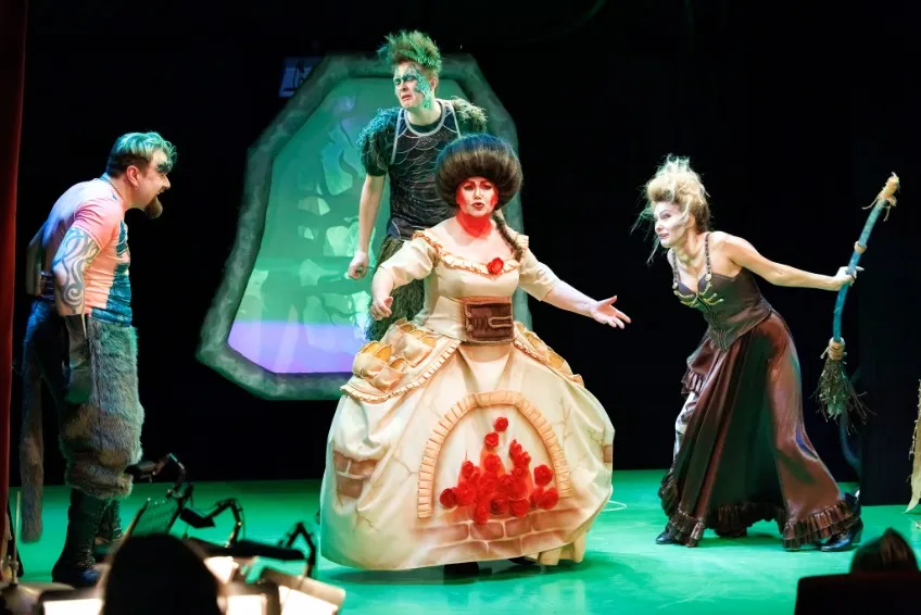 https://cdn.intickets.ru/sites/default/files/gallery_image/fe580503-42929d12-4eeeaa55.jpg