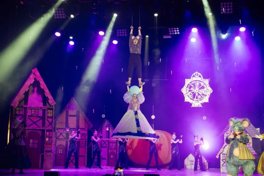 https://cdn.intickets.ru/sites/default/files/gallery_image/d6f12eb1-4259be0a-ccddcb56.jpg