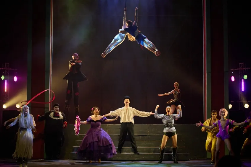 https://cdn.intickets.ru/sites/default/files/gallery_image/c4b0ebe3-4719a789-9d8ecc3b.jpg