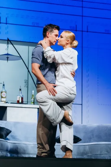 https://cdn.intickets.ru/sites/default/files/gallery_image/b333d860-4d9aa51f-a95630b4.jpg