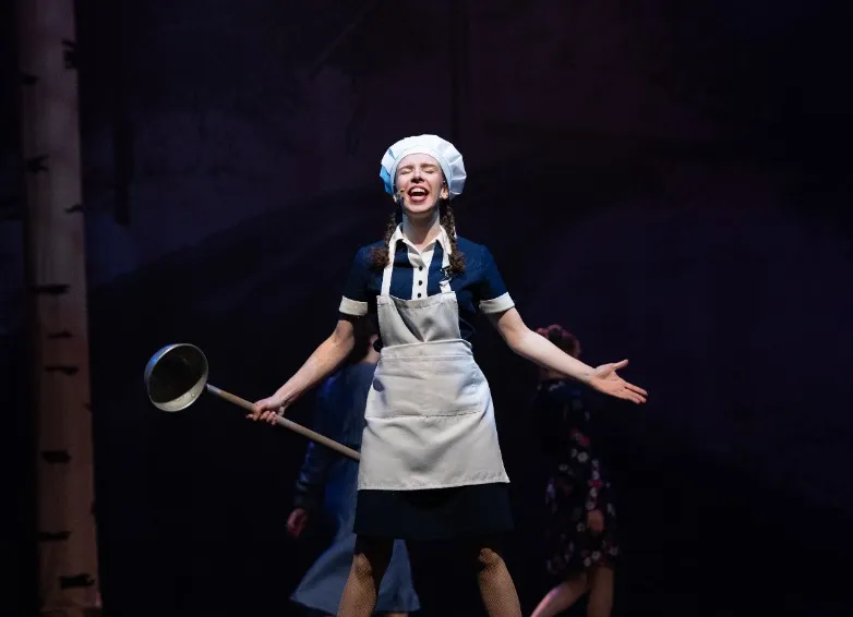https://cdn.intickets.ru/sites/default/files/gallery_image/59540d35-44cdacf9-971b7e2d.jpg