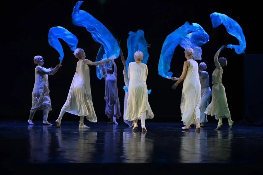 https://cdn.intickets.ru/sites/default/files/gallery_image/0742ea9b-4dd4a6eb-47853bcd.jpg