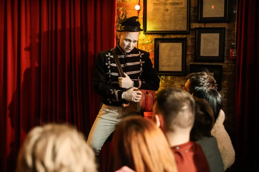 https://cdn.intickets.ru/sites/default/files/gallery_image/7356d643-49dca63e-a522ea58.jpg