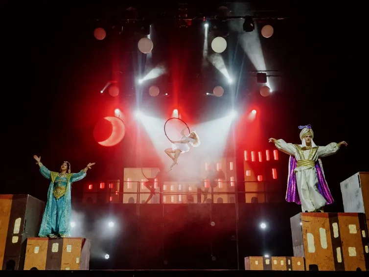https://cdn.intickets.ru/sites/default/files/gallery_image/90ca817b-486d8535-4ee192d6.jpg