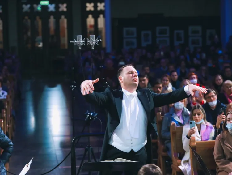 https://cdn.intickets.ru/sites/default/files/gallery_image/b7841747-40c49098-2347b0c7.jpg