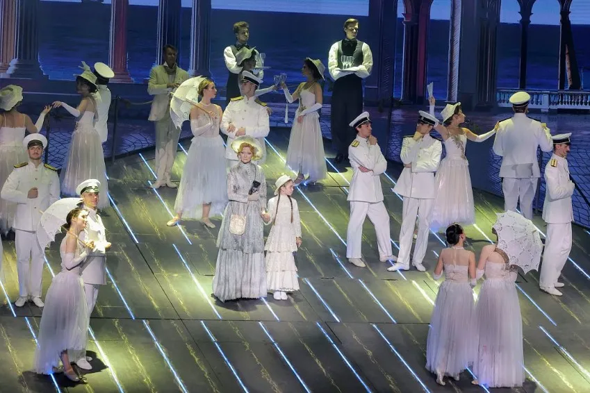 https://cdn.intickets.ru/sites/default/files/gallery_image/a1d777ef-4c55b9ef-7662b79a.jpg