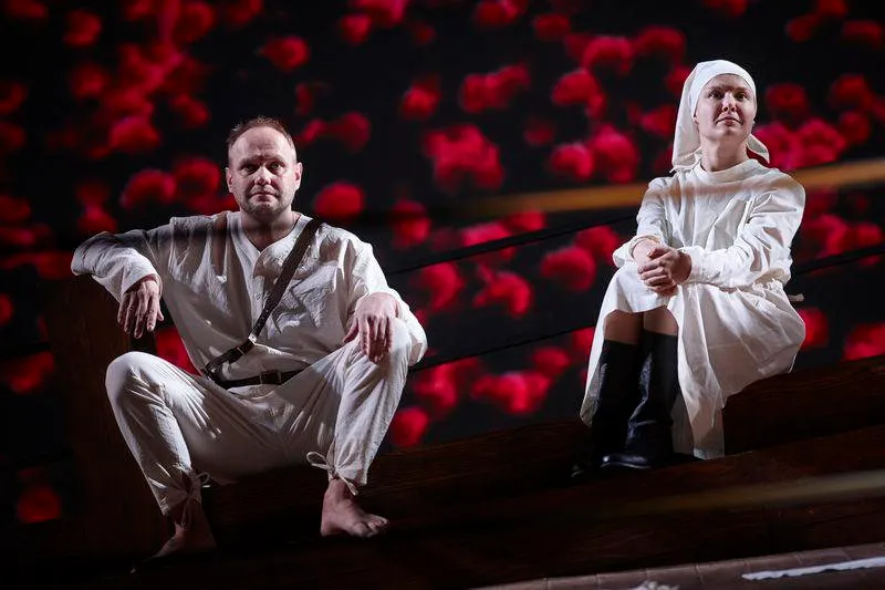 https://cdn.intickets.ru/sites/default/files/gallery_image/e5106c79-4637917a-4ea22238.jpg