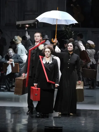 https://cdn.intickets.ru/sites/default/files/gallery_image/3795e9f5-46a0b215-20e9f929.jpg