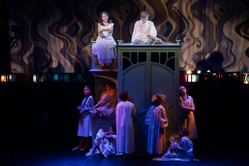 https://cdn.intickets.ru/sites/default/files/gallery_image/6f2daf02-46a5a9d4-dff768b6.jpg