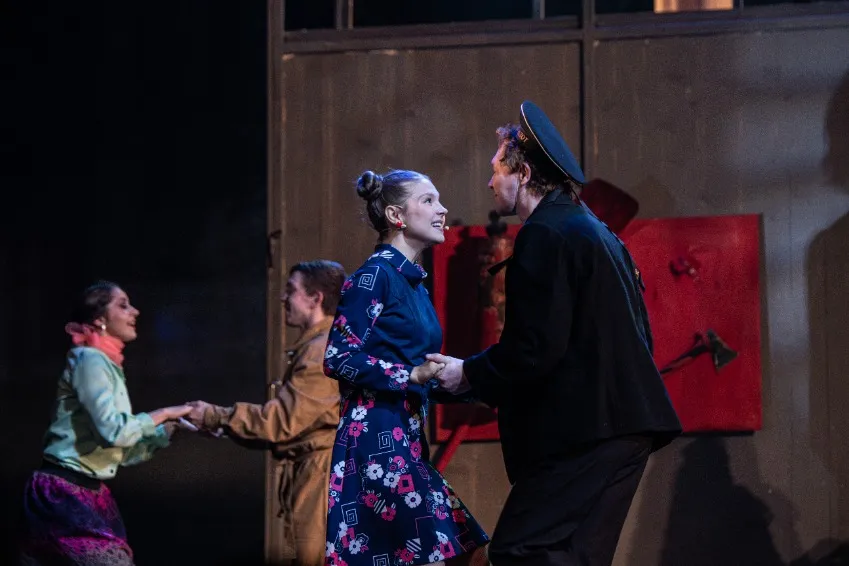 https://cdn.intickets.ru/sites/default/files/gallery_image/8d68f60c-4415b5fa-da683414.jpg