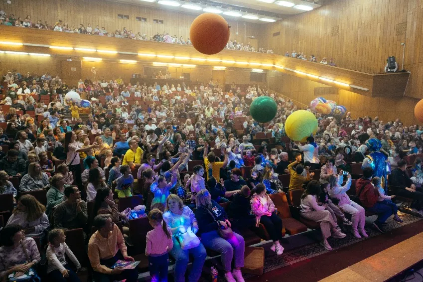 https://cdn.intickets.ru/sites/default/files/gallery_image/916a0b39-41078c69-8c0352c4.jpg