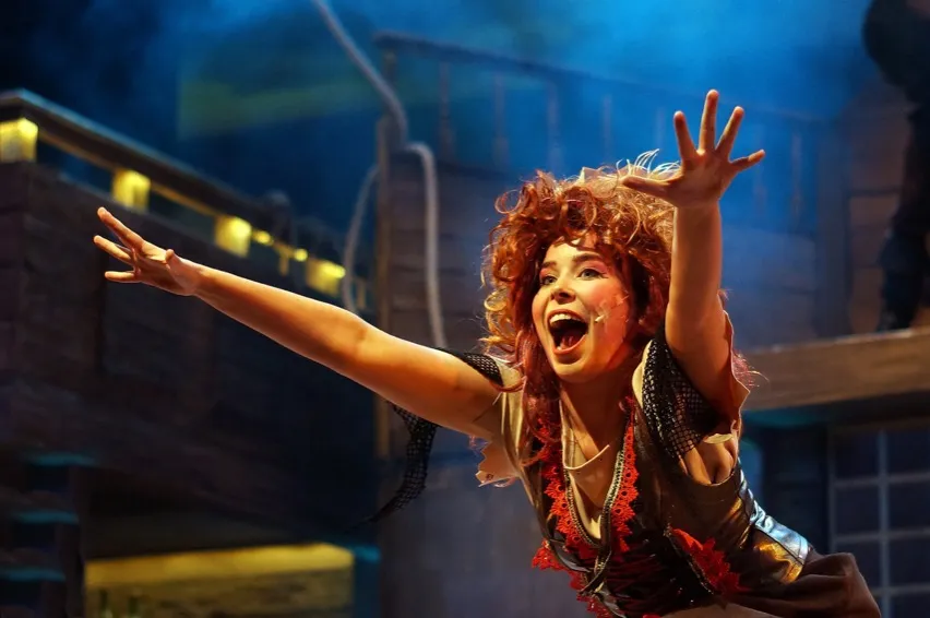 https://cdn.intickets.ru/sites/default/files/gallery_image/5a0e15f4-431083dd-f8d511e8.jpg