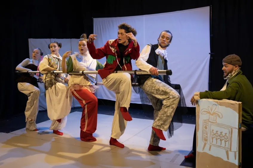 https://cdn.intickets.ru/sites/default/files/gallery_image/ef58a7d0-4ac7800d-43040e09.jpg