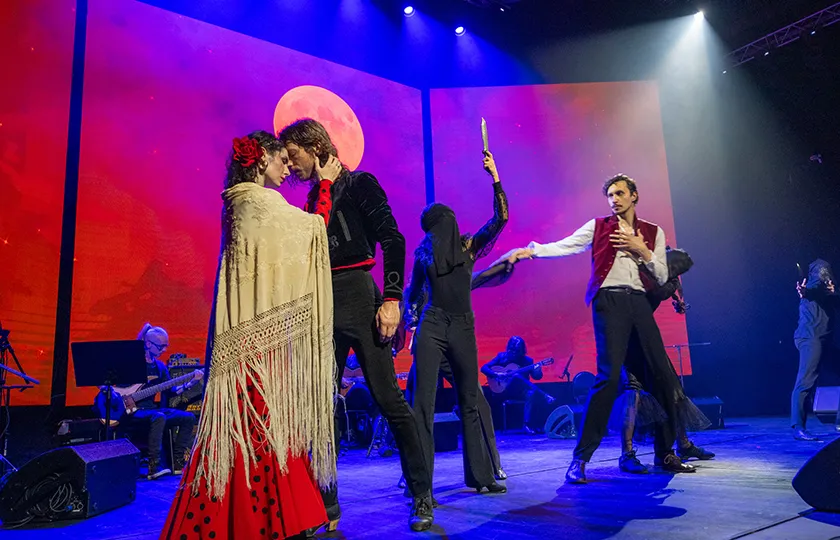 https://cdn.intickets.ru/sites/default/files/gallery_image/d1080e7a-45bd916e-feeec9f7.jpg